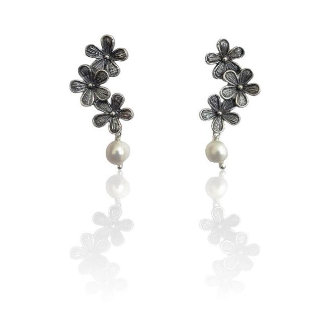 Aretes Tres Flores